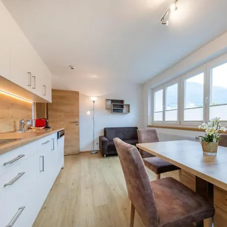Haus Schnoell Family Xl